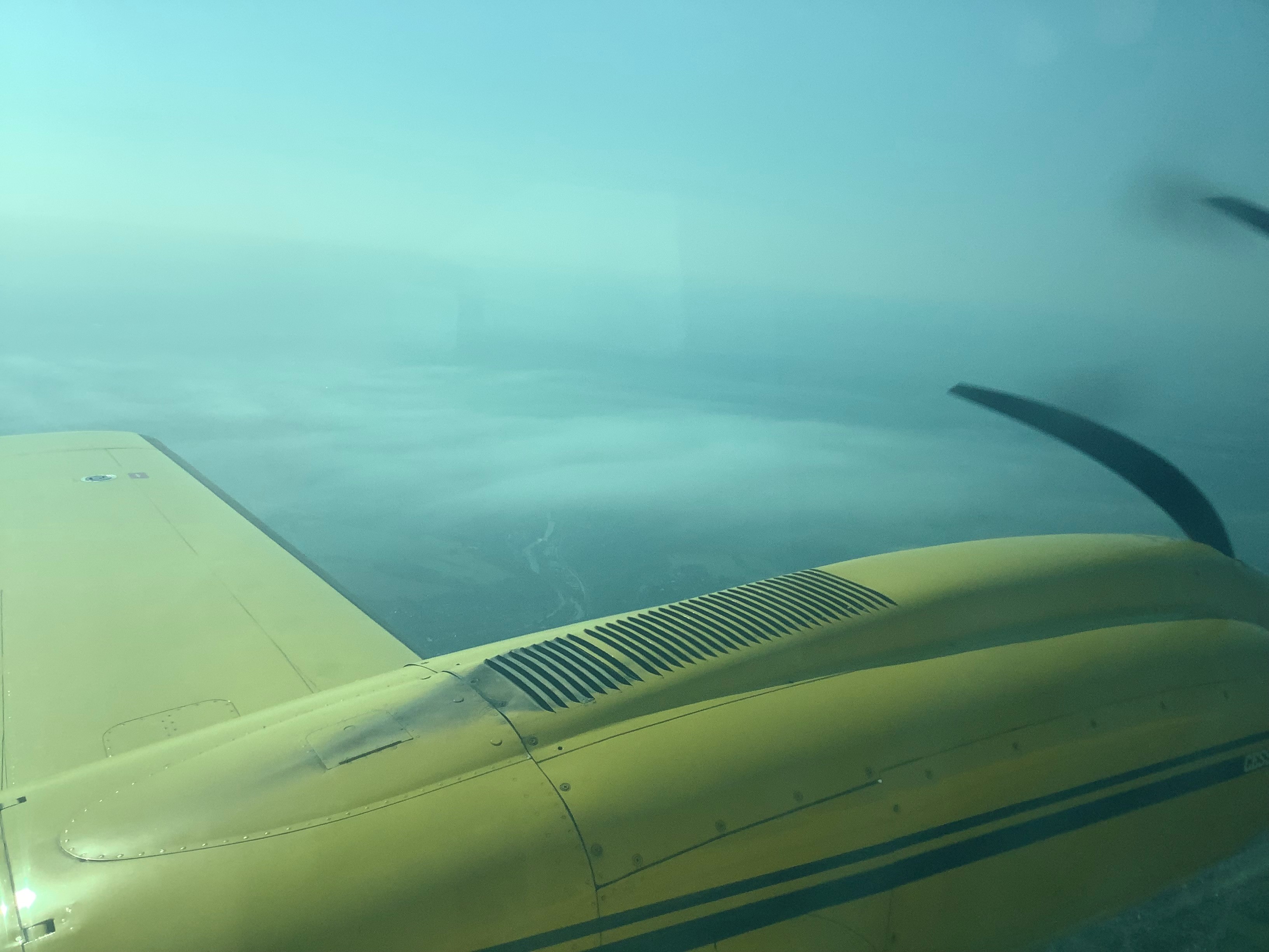Vermessungsflugzeug von Hansa Luftbild über Belgien